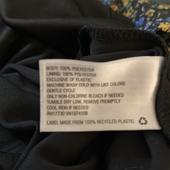 ❤️ Wild Fable Smocked Yoke Floral Babydoll Dress - Picture 7 of 8